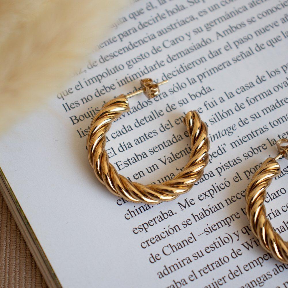 Cómo cuidar tu joyería de acero inoxidable - CUORE