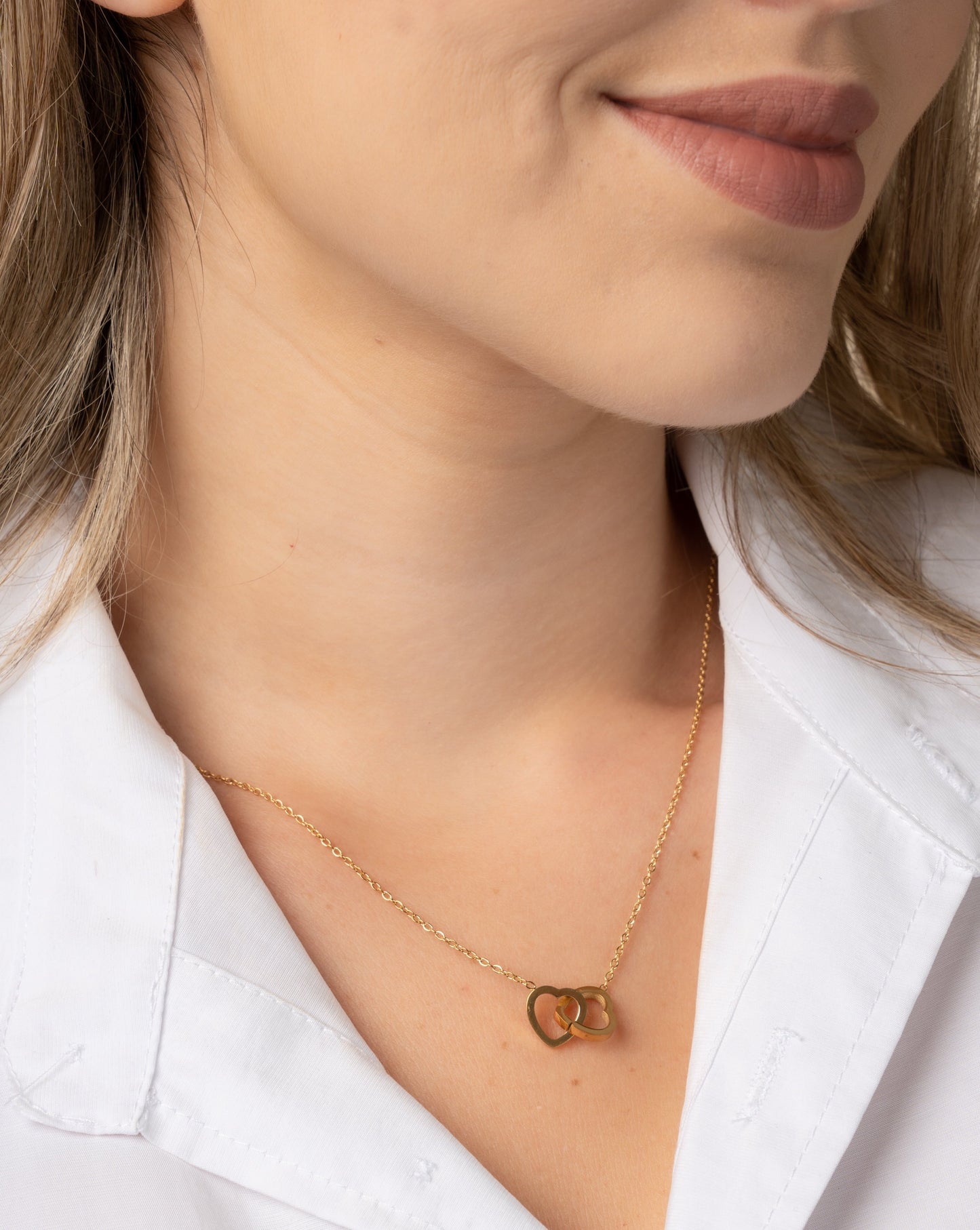 DOUBLE HEART COLLAR