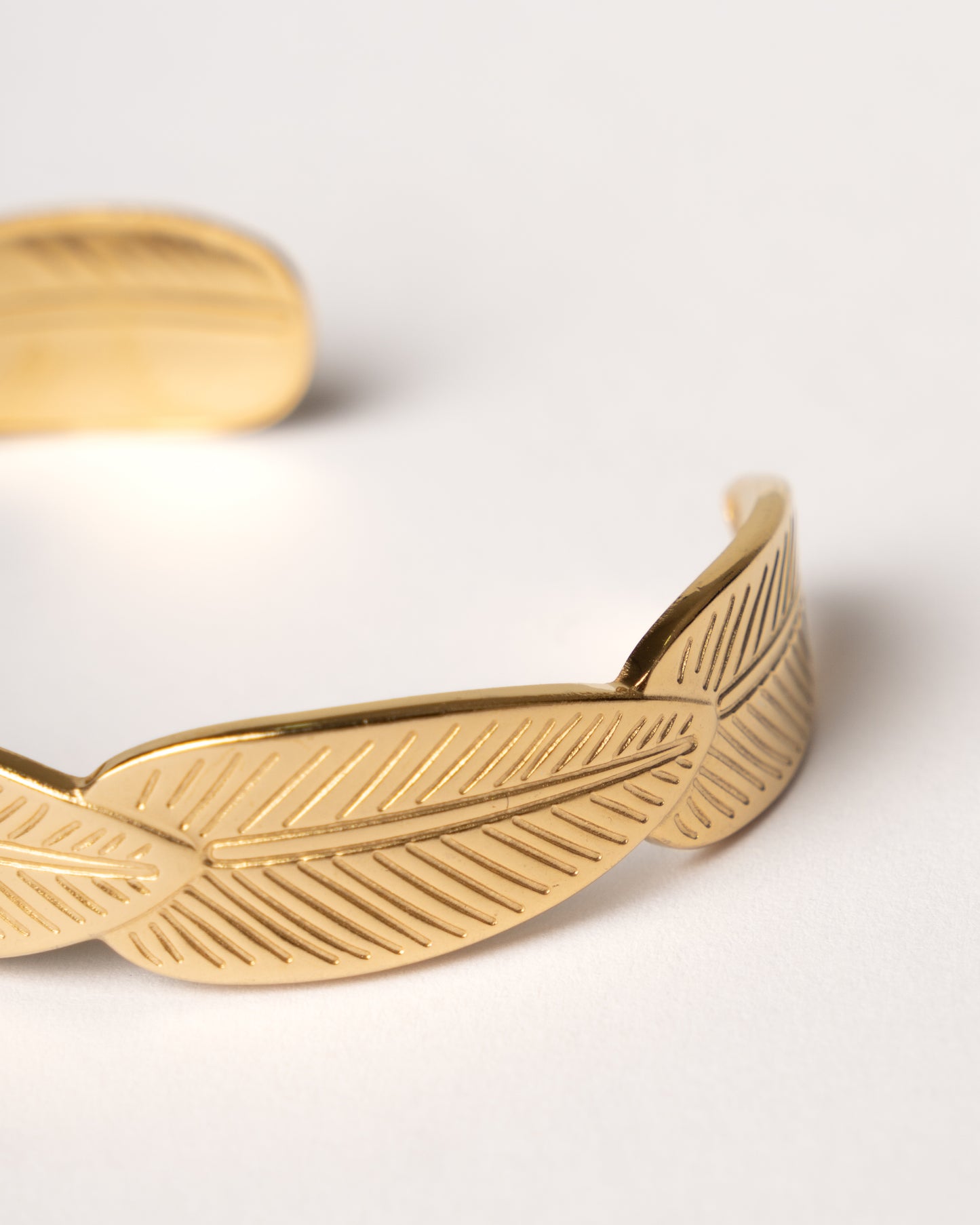GOLDEN LEAVES BRACELET