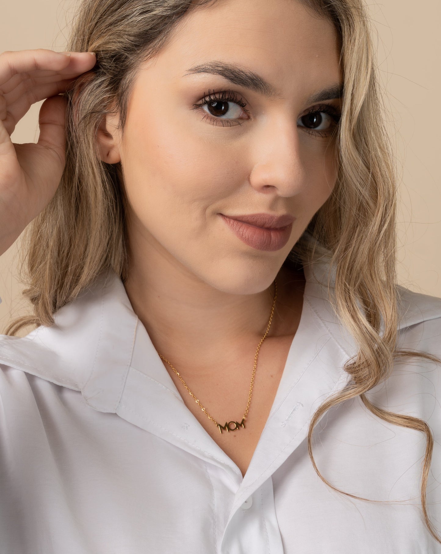 MOM COLLAR