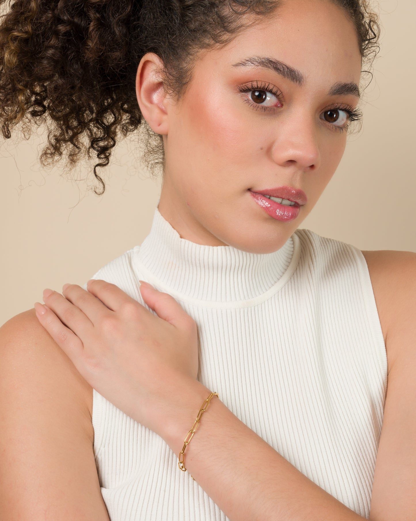 ZOE GOLDEN BRACELET
