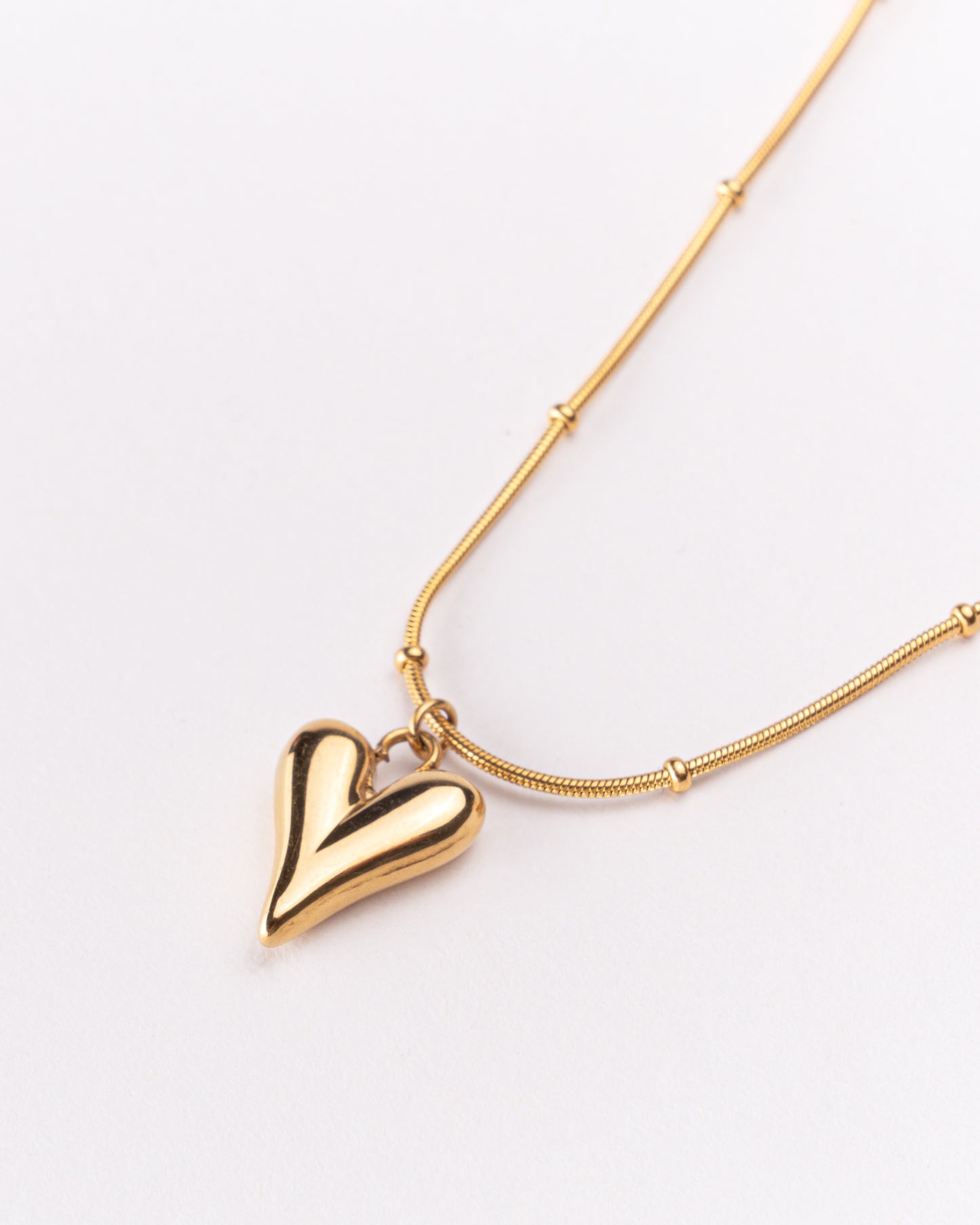 LOVE HEART COLLAR - CUORE